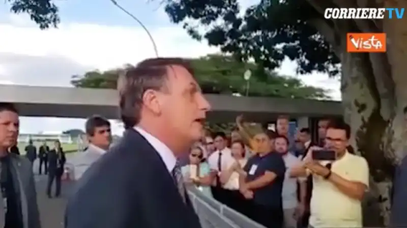 bolsonaro parla del coronavirus in italia