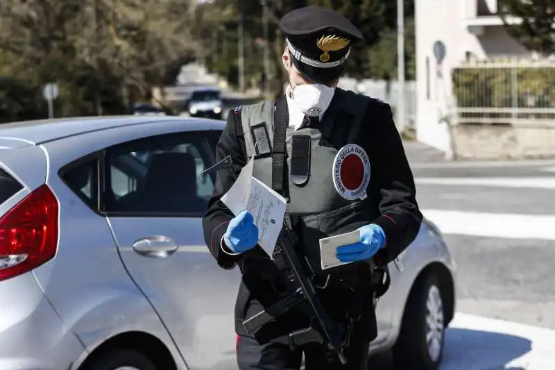 controlli delle forze dell'ordine 2