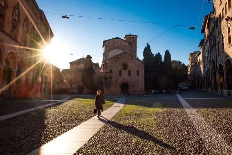 coronavirus, bologna deserta nel secondo giorno di quarantena 4