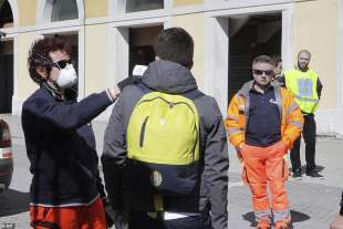 emergenza coronavirus controlli allo stadio luigi ferraris