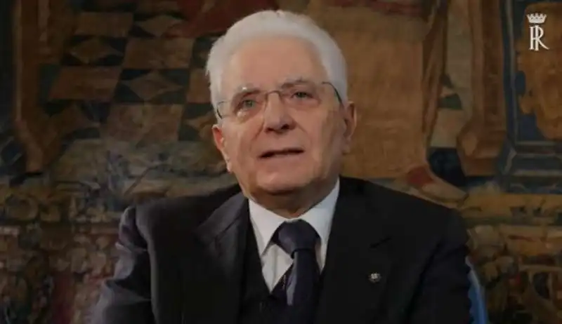 IL VIDEOMESSAGGIO SUL CORONAVIRUS DI SERGIO MATTARELLA