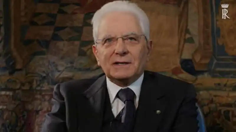 IL VIDEOMESSAGGIO SUL CORONAVIRUS DI SERGIO MATTARELLA