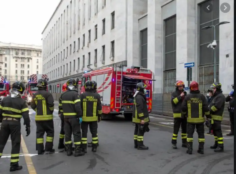 incendio tribunale di milano