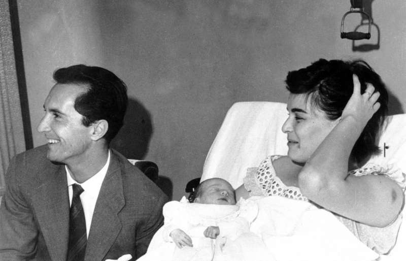 lucia bose' con il marito luis dominguin e il figlio miguel