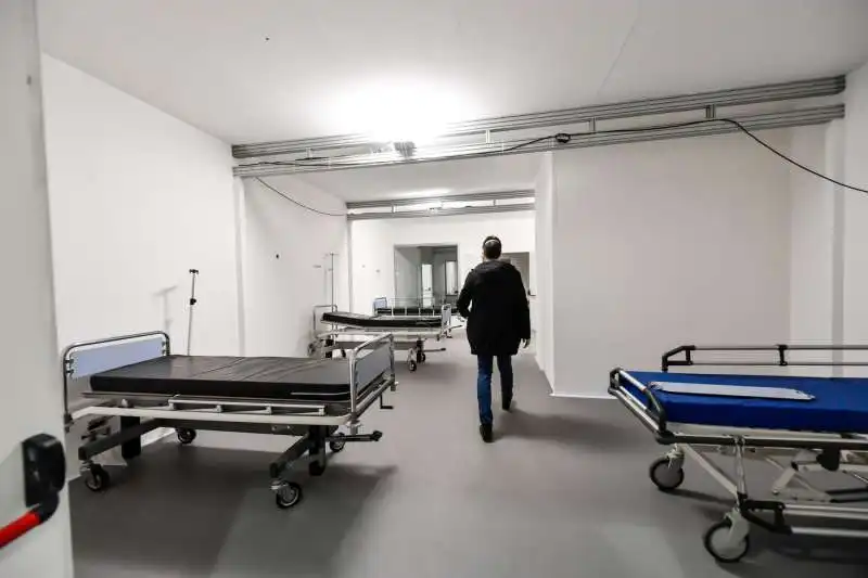 milano, ospedale in fiera 20