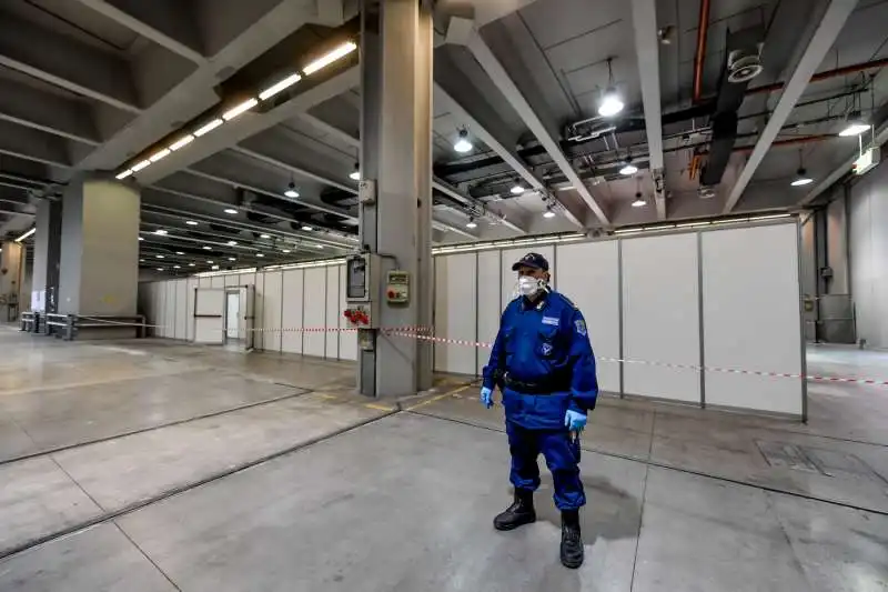 milano, ospedale in fiera 7