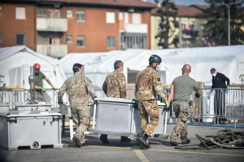 ospedale da campo realizzato dalla ong americana samaritans purse all’ospedale di cremona 5