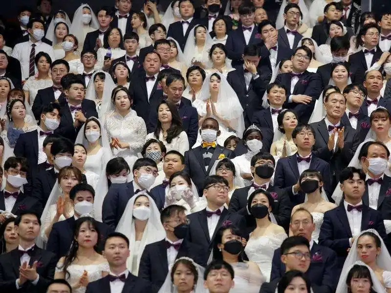 un matrimonio di massa della unification church di gapyeong