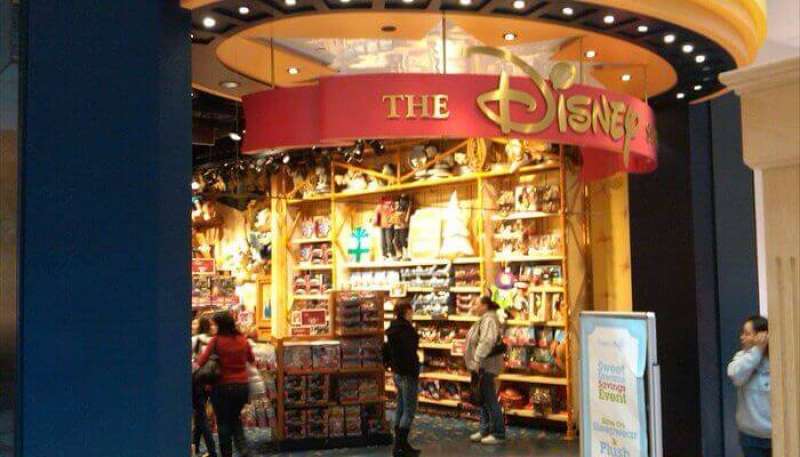 disney store 2