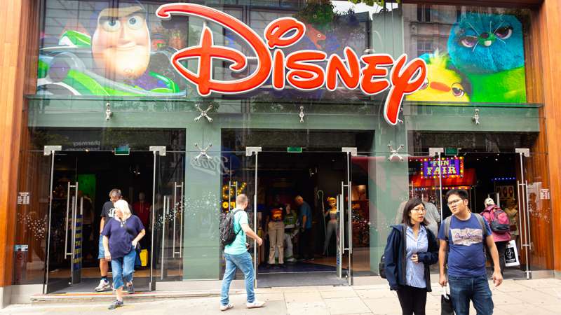 disney store 3