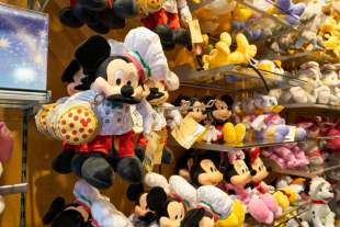 disney store 5