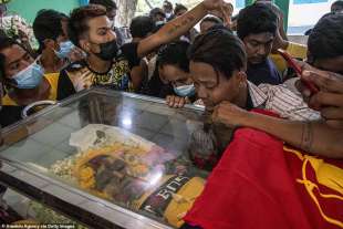 funerale di sai wai yan in myanmar