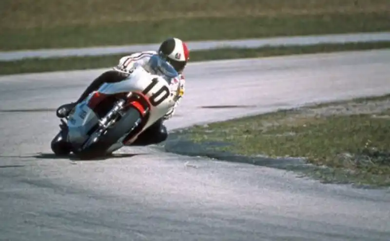 giacomo agostini 19