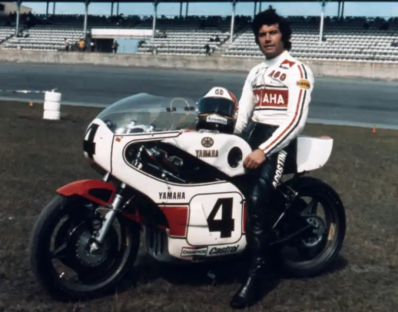 giacomo agostini 33