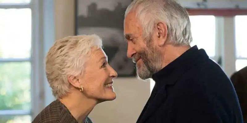 glenn close jonathan pryce   the wife   vivere nell’ombra 