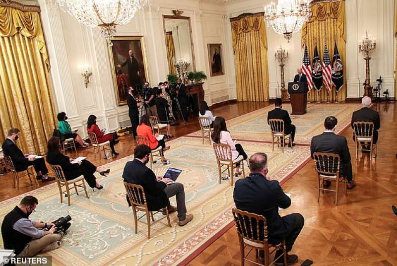 la prima conferenza stampa di joe biden 6