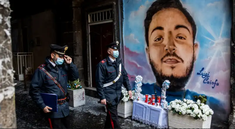 MURALES NAPOLI CAMORRA