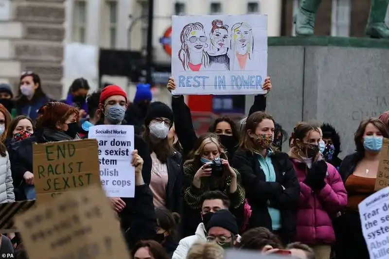 proteste davanti scotland yard 10