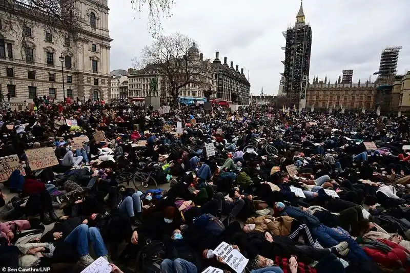 proteste davanti scotland yard 2