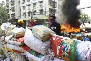 proteste in myanmar 12