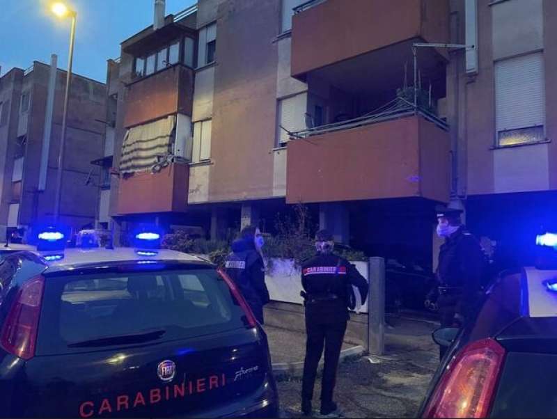 scattano gli arresti