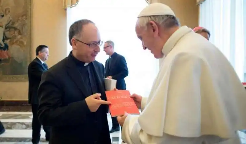 PADRE SPADARO PAPA FRANCESCO