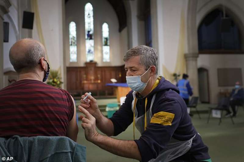 vaccinazioni anti covid nel regno unito