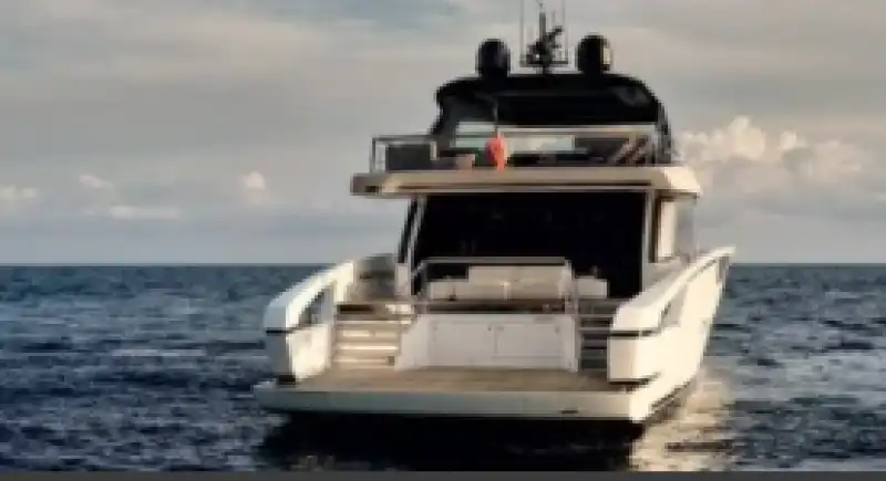 valentino rossi yacht 17