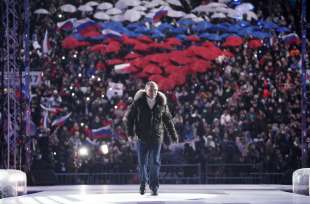 vladimir putin al concerto per il settimo anniversario della annessione della crimea 1