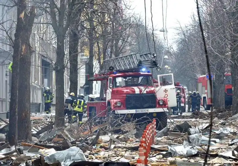  bombardamenti russi in ucraina    