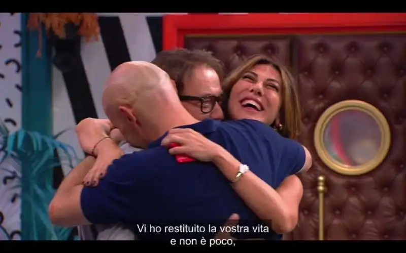 corrado guzzanti maccio capatonda virginia raffaele lol chi ride e fuori 