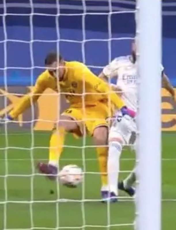 donnarumma contro il real madrid