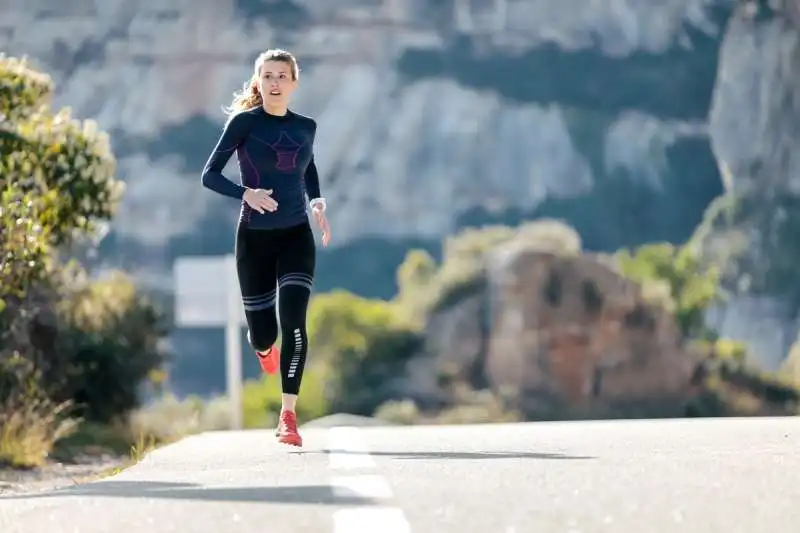 donne che fanno jogging 1