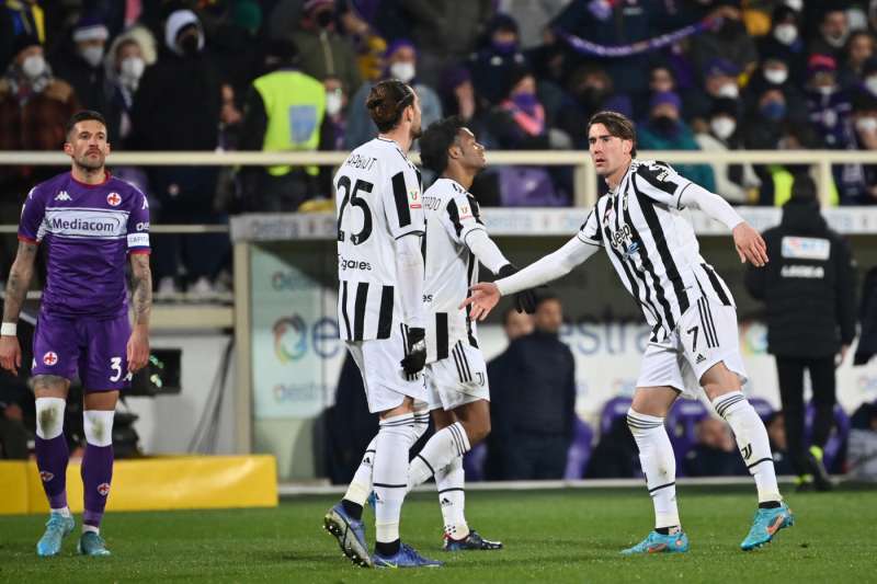 dusan vlahovic in fiorentina juventus 21