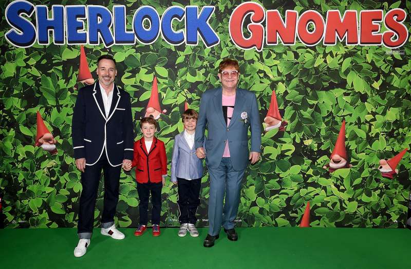 Elton John David Furnish con i figli Elijah e Zachary