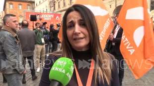 emanuela corda alla manifestazione contro draghi