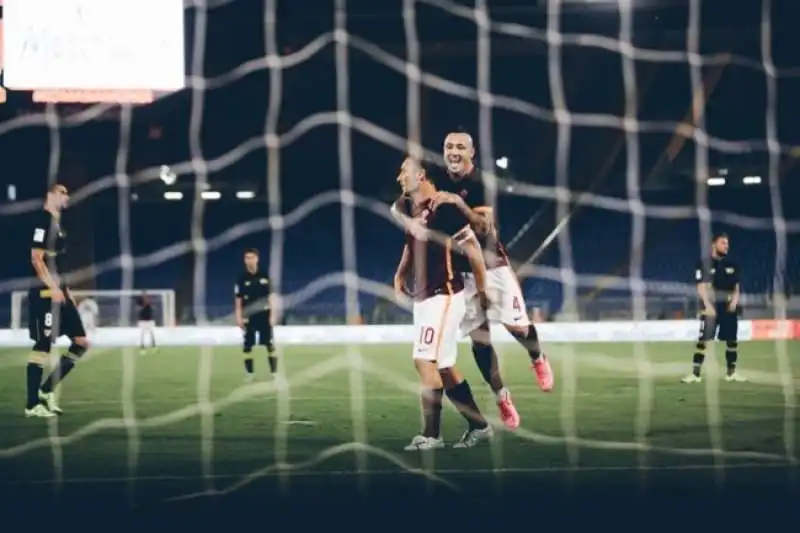 francesco totti radja nainggolan fotografati da simone cecchetti 