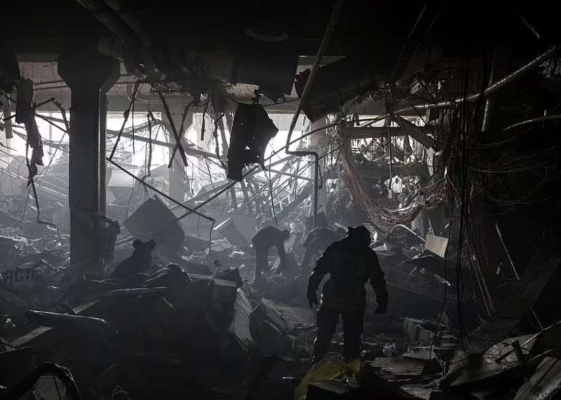 il centro commerciale di kiev distrutto dai russi 5