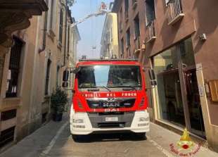 Incendio in via della Spiga 4