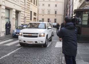 jake sullivan arriva a palazzo chigi