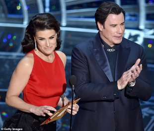 john travolta sbaglia il nome di idina menzel oscar 2014