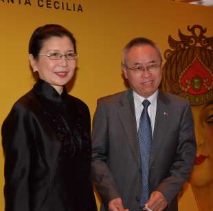 l ambasciatore cinese li junhua con la moglie bai yongjie foto di bacco (1)
