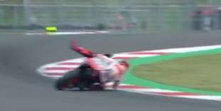 la caduta di marc marquez 8