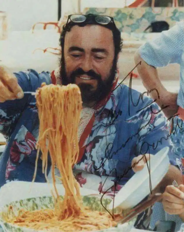 luciano pavarotti e il cibo 13