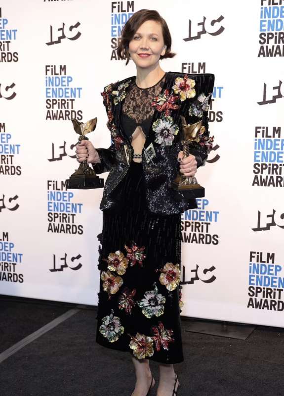 maggie gyllenhaal spirit awards