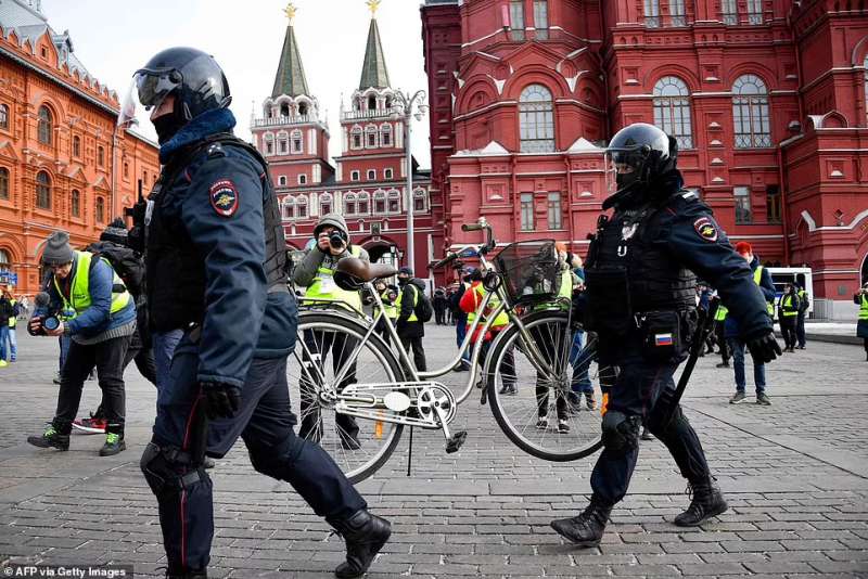 Manifestanti arrestati in Russia 6