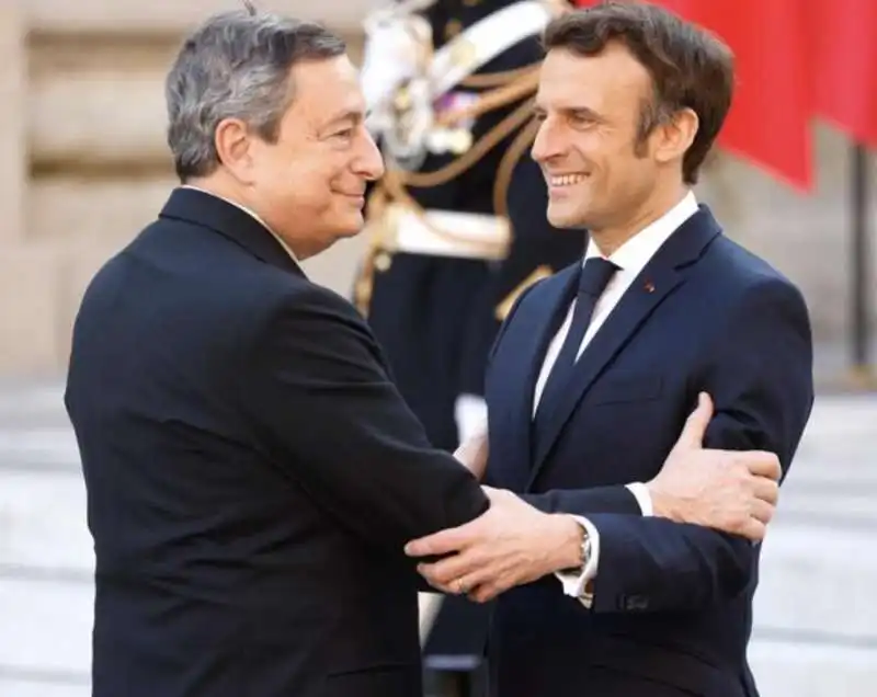 mario draghi emmanuel macron   versailles 