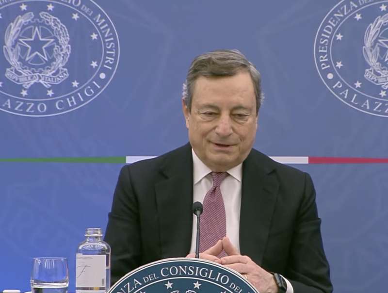 mario draghi in conferenza stampa 1