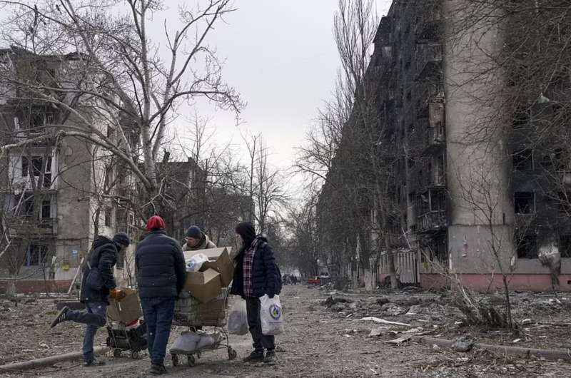 mariupol bombardata dai russi 1