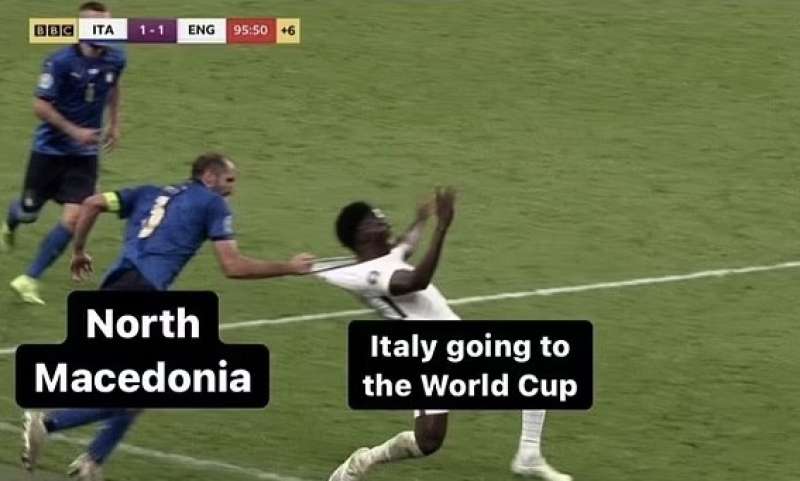 meme inglesi su italia macedonia del nord 5